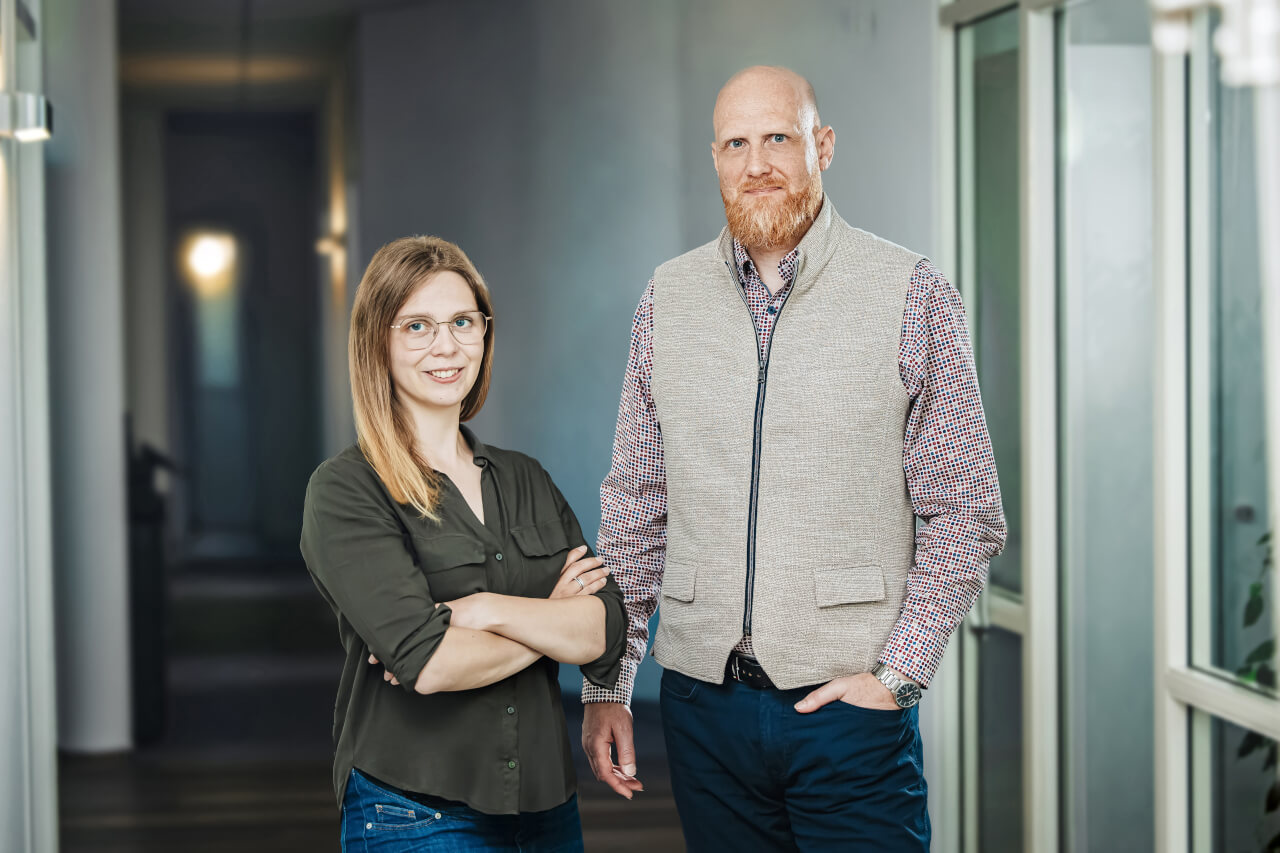 Ingenieurbüro König Geschäftsführer Lars Kühmstedt und Prokuristin Carolin Huusmann
